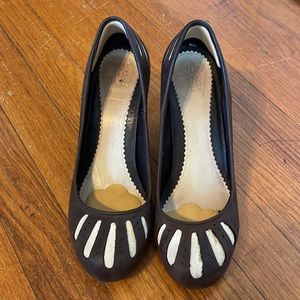 JShoes cut out pumps